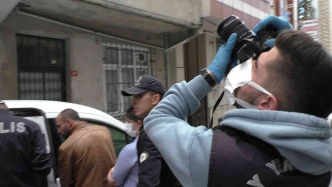 Sultangazi’de Yabancı Uyruklu Kadın Evinde Ölü Bulundu