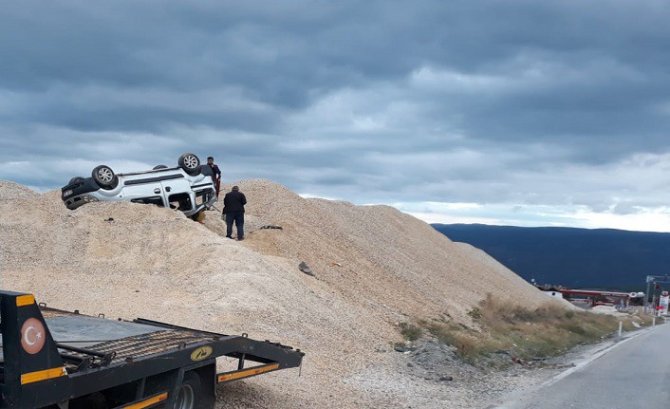 Tosya-kastamonu Yolunda Trafik Kazası: 3 Yaralı