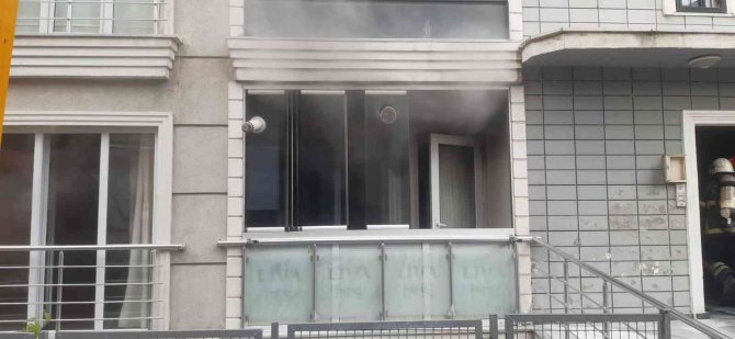 Evin Mutfağında Çıkan Yangın Korkuttu