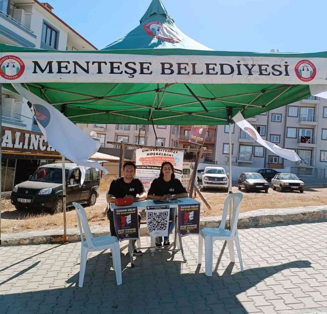 Üniversite Öğrencilerine Stantla Tanıtım