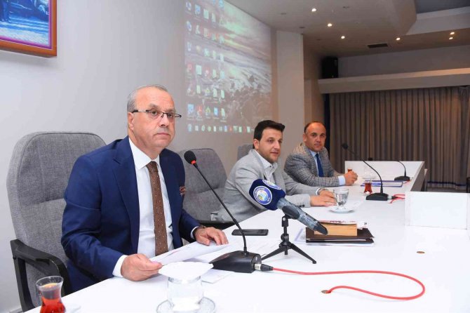 Salihli Belediyesi’nin 2023 Performans Programı Oy Çokluğuyla Kabul Edildi