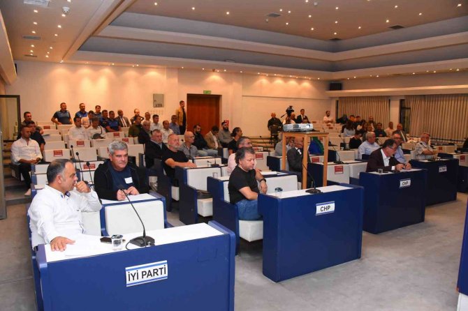 Salihli Belediyesi’nin 2023 Performans Programı Oy Çokluğuyla Kabul Edildi