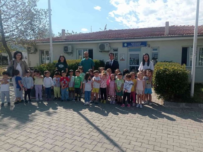 Salihli’de Sokak Hayvanları Unutulmadı