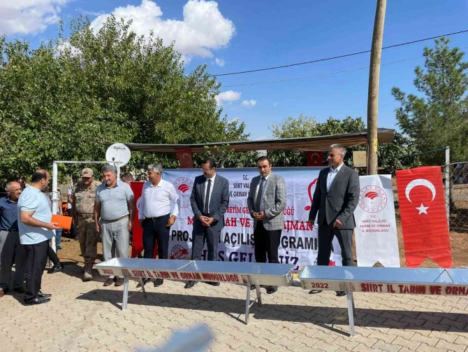 Siirt’te Besicilere 70 Adet Hayvan İçme Suyu Tesisi Dağıtıldı