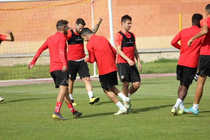 Kayserispor, Ümraniyespor Maçı Hazırlıklarını Sürdürüyor