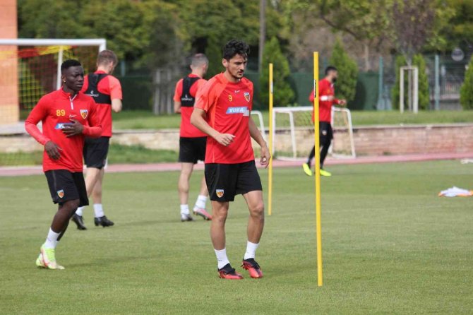 Kayserispor, Ümraniyespor Maçı Hazırlıklarını Sürdürüyor