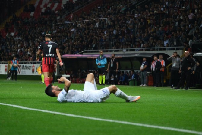 Tff 2. Lig: 24erzincanspor: 1 - Arnavutköy Belediyesi Gençlik Ve Spor: 1
