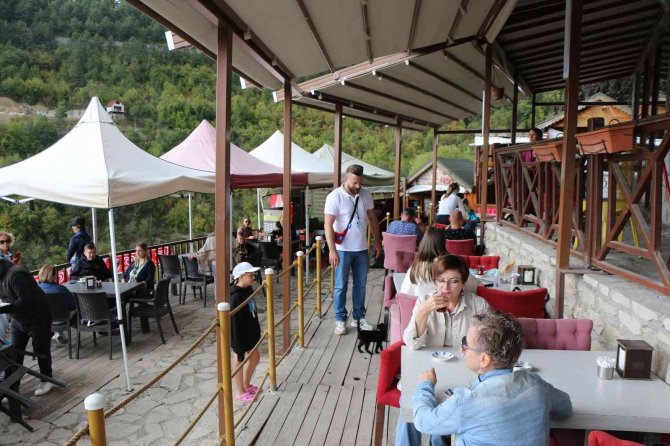 Ruslar Gemi İle Geldi Safranbolu’ya Hayran Kaldı