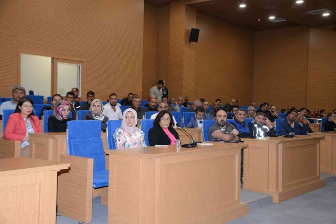 Tuşba Belediyesinden Personeline ‘Trafik Güvenliği’ Eğitimi