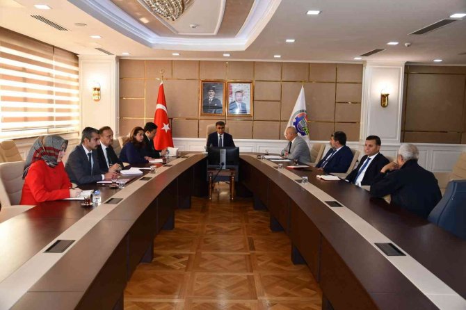 Vali Gürel Başkanlığındaki Halk Günü Toplantıları Devam Ediyor