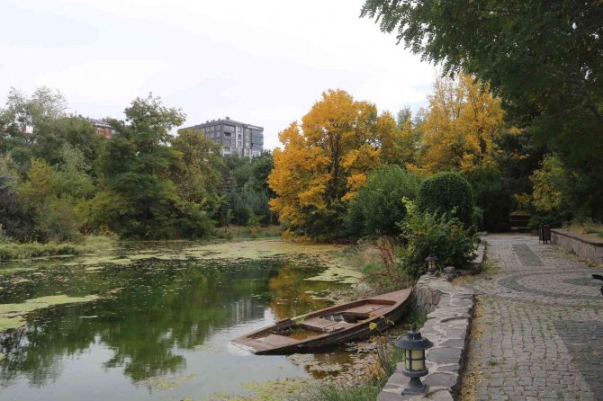 Erzurum’da Sonbaharda Kartpostallık Görüntüler Oluştu