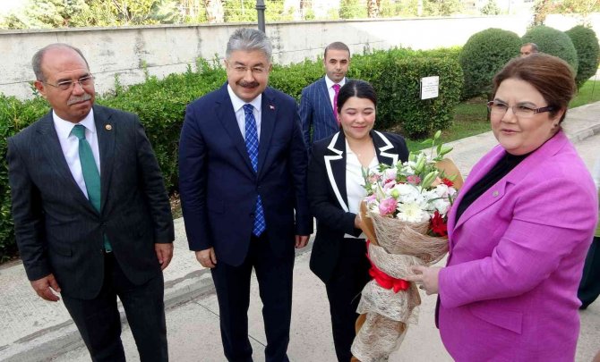 Bakan Yanık Osmaniye’de