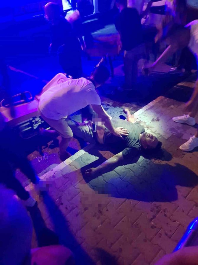 Kavgada Başına Beyzbol Sopası Vurulan Genç 17 Günlük Yaşam Savaşını Kaybetti