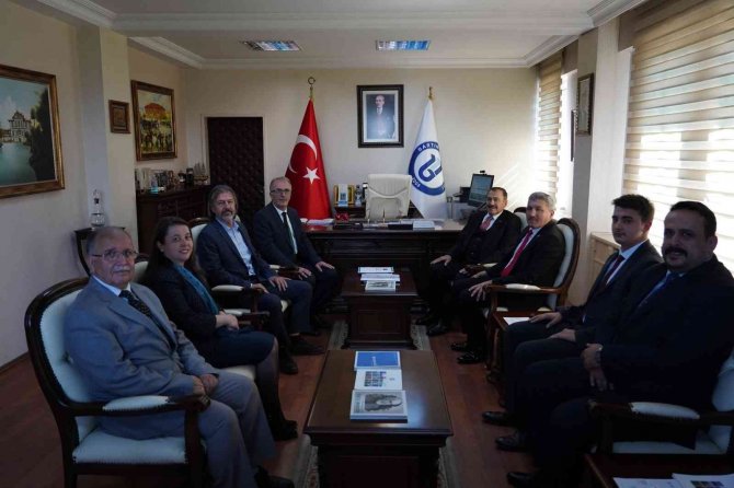 Orman Ve Su İ̇şleri Önceki Bakanlarından Prof. Dr. Eroğlu, Barü’den Övgüyle Bahsetti