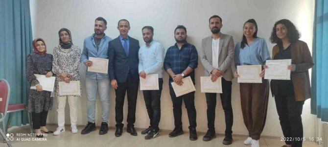 Güroymak’ta Öğretmenlere Başarı Belgesi Verildi