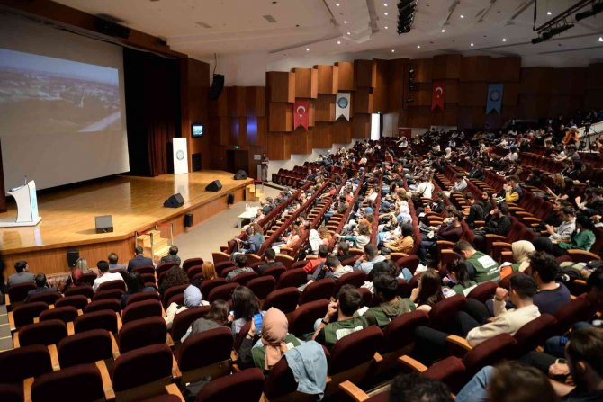 Buü’den Yeni Öğrenciler İçin Oryantasyon Programı