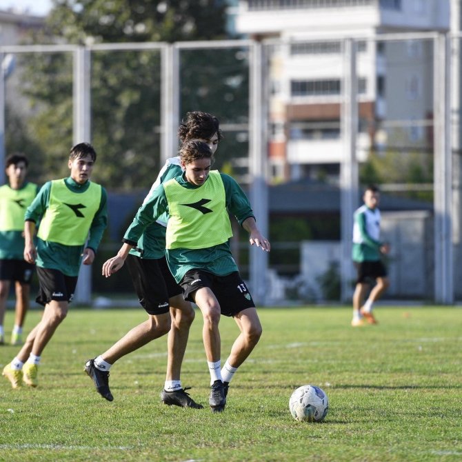 Bursaspor’da Tarsus İ̇dman Yurdu Maçı Hazırlıkları Başladı