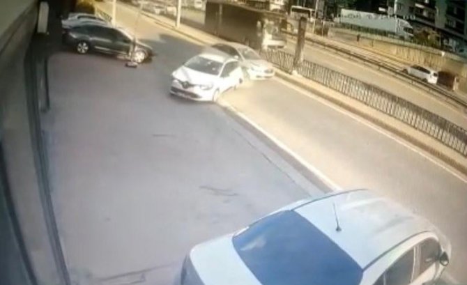 Çekmeköy’de İlginç Kaza Kamerada