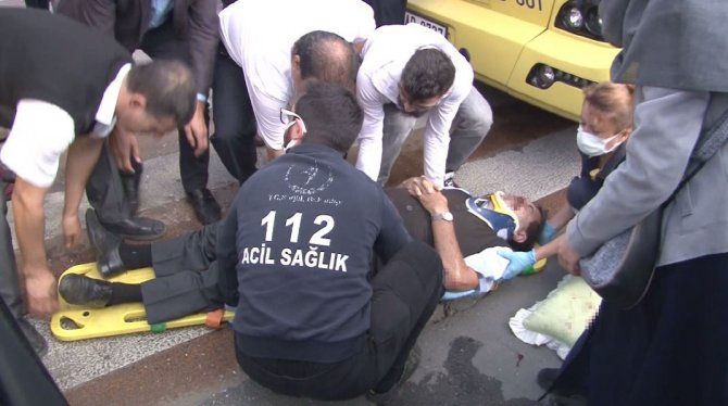 Gaziosmanpaşa’daki İ̇ett Peronlarında Feci Kaza: Şoför İki Otobüsün Arasında Sıkıştı