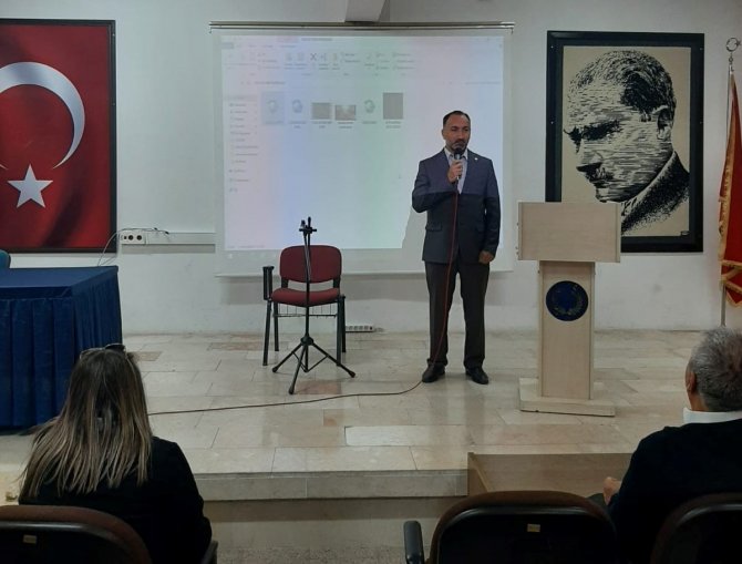 Gediz’de Öğrencilere “Peygamberimiz, Cami Ve İrşat" Konulu Konferans Düzenlendi