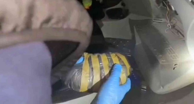 Hatay’da 1 Kilo 640 Gram Metamfetamin Ele Geçirildi