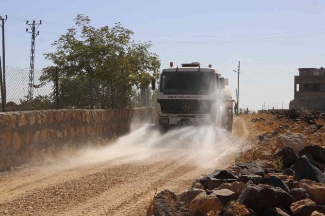 Karaköprü Kırsalında Üstyapı Çalışmaları Sürüyor