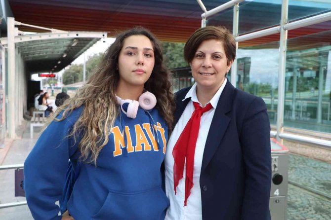 Vatmanın Yaptığı Ani Fren Genç Kızın Hayatını Kurtardı