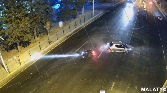 Malatya’daki Trafik Kazaları Kamerada
