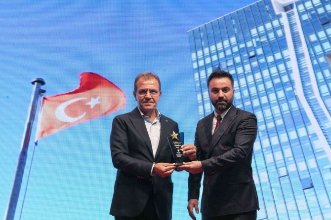 Seçer: "İ̇ş İnsanlarına Gönlümüz De Açık Kapımız Da"