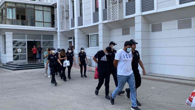 Almanların Korkulu Rüyası Çetenin 12’i Üyesi Tutuklandı