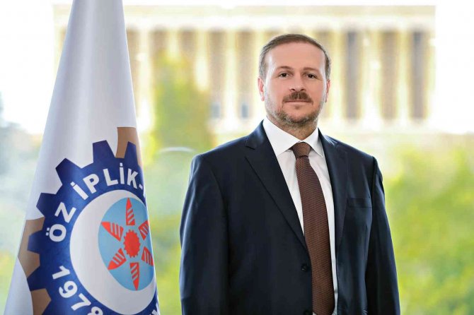 Öz İ̇pli̇k İ̇ş Sendikası Genel Başkanı Ay: "Hiç Kimseyi Geride Bırakamayız, Hep Beraber Refaha Ulaşmak Zorundayız"