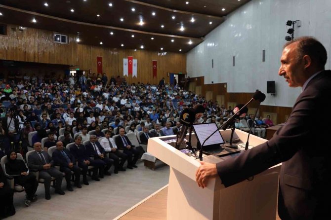 Fırat Üniversitesinde Oryantasyon Programı Düzenlendi