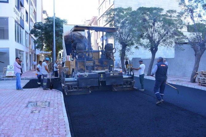 Salihli’nin Acısu Caddesi Baştan Sona Asfaltlandı