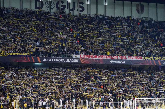 Uefa Avrupa Ligi: Fenerbahçe: 0 - Aek Larnaca: 0 (Maç Devam Ediyor)