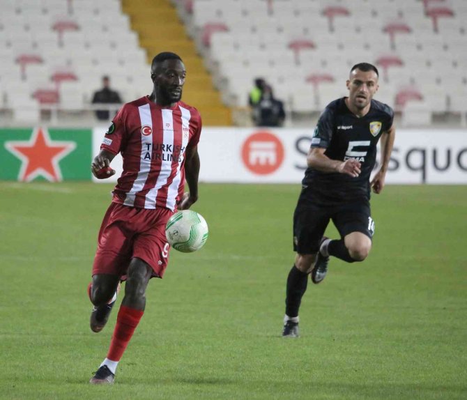 Uefa Konferans Ligi: Sivasspor: 3 - Ballkani: 4 (Maç Sonucu)