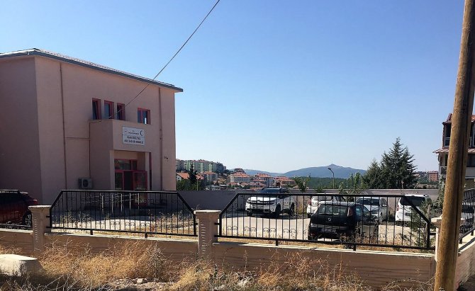 Seyir Halindeki Aracında 5 El Ateş Edilen Eğlence Mekanı Sahibi Ağır Yaralandı