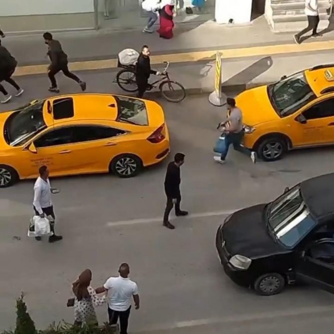 Tartıştığı Sürücüyü Silahla Kovalayan Şahıs Tutuklandı