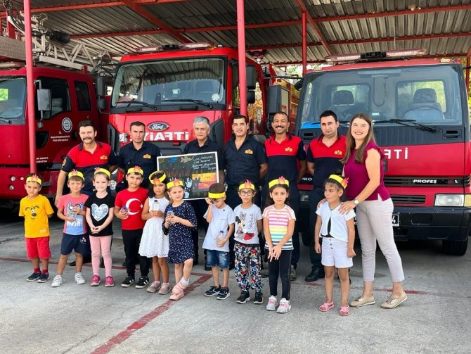 Minik Öğrencilerden İtfaiyeye Ziyaret