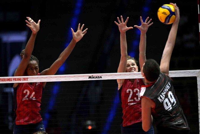 Fıvb Dünya Şampiyonası: Abd: 3 - Türkiye: 1