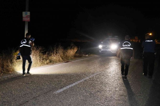 Tarlada Kasığından Vuruldu, 100 Metre Sürünerek Polise Sığındı