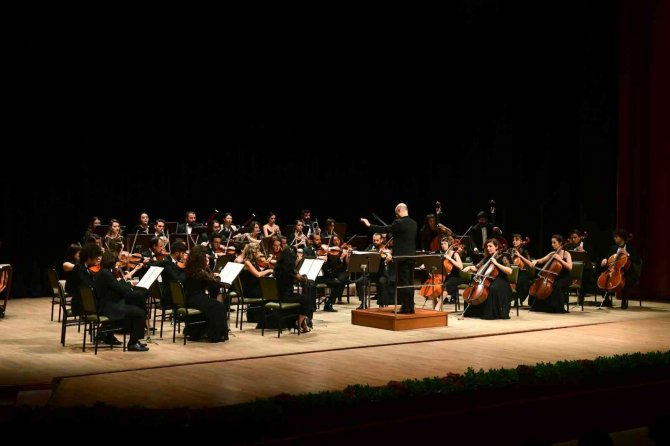 Anadolu Üniversitesi’nde 2022-2023 Akademik Yılı Açılış Konseri Gerçekleştirildi