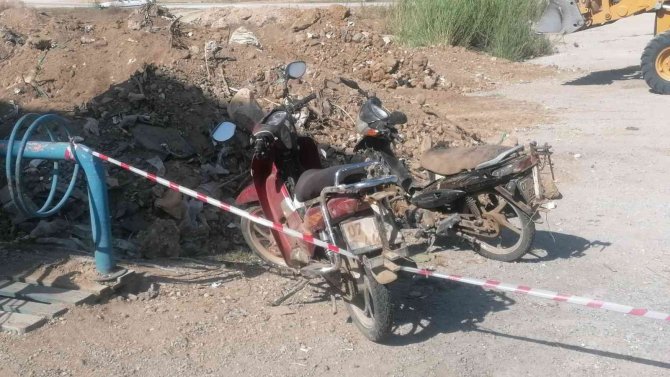 Dökülen Hafriyat Toprağının Altından Motosiklet Çıktı