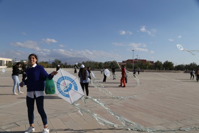 Asü’de Gökyüzü Uçurtmalarla Süslendi