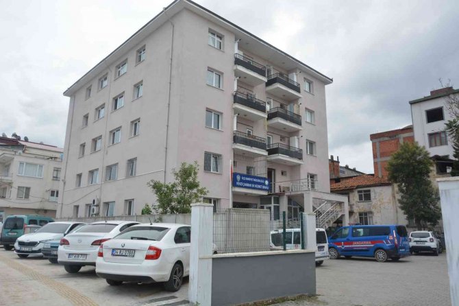 Ayrı Yaşadığı Eşini 6 Yerinden Bıçaklayan Şahıs Yakalandı