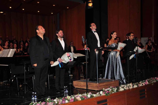 Bursa’da Senfoni Sezonuna Muhteşem Açılış