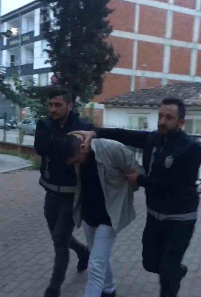 Bisikletli Adamı Silahla Yaralamıştı, 140 Kamera İncelenerek Evinde Yakalandı