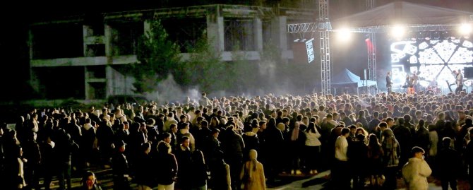 Üniversite Öğrencileri Deniz Tarman İle Coştu