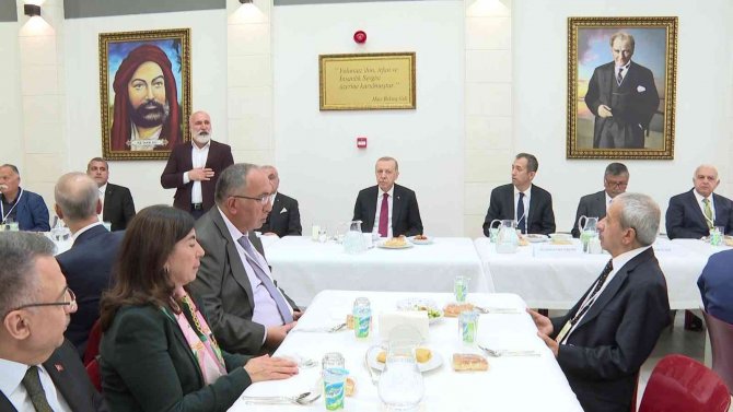 Cumhurbaşkanı Erdoğan, Şahkulu Sultan Dergahı Ve Cemevi’ni Gezdi