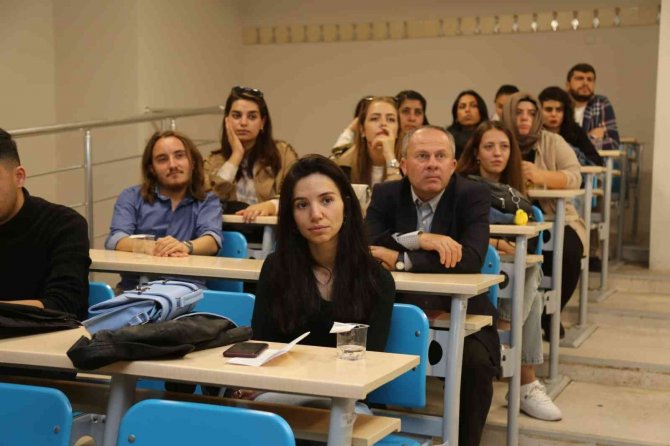 Akademisyenler Çameli Coğrafyası Ve Tarihini Ele Aldı