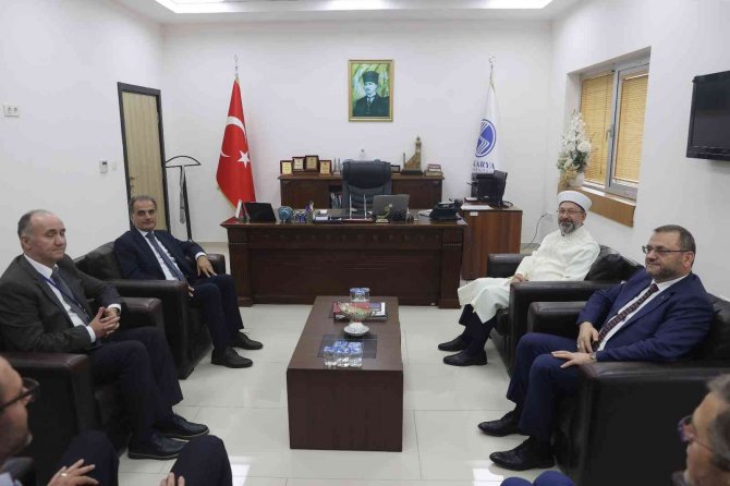 Diyanet İ̇şleri Başkanı Erbaş: “Cami Temeli Atılmayan Üniversite Neredeyse Kalmadı”